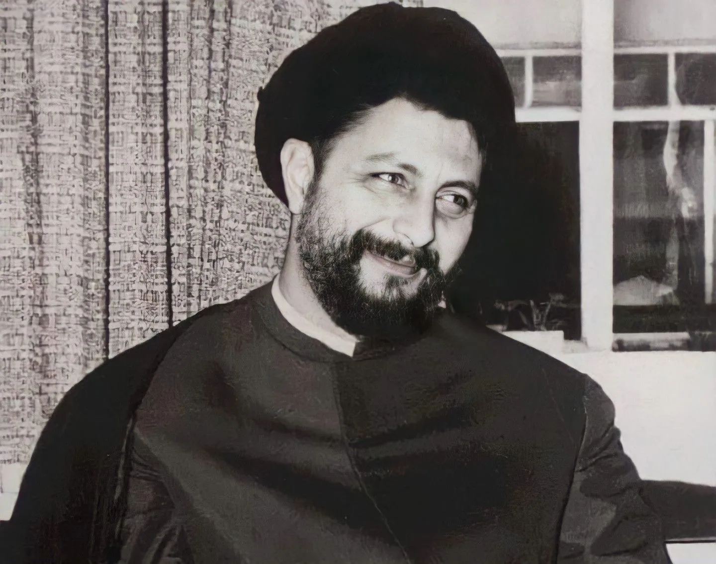 السياسيون آفة لبنان وبلاؤه