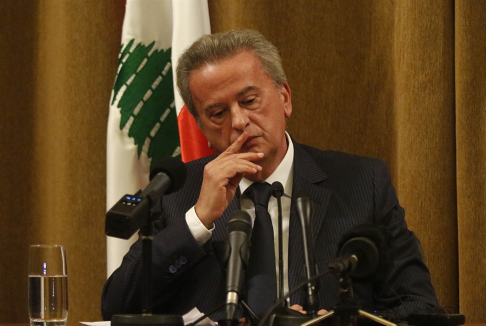 «نيويورك تايمز»: كيف تسبب رياض سلامة في انهيار الاقتصاد اللبناني؟
