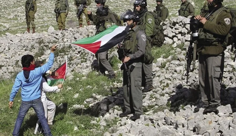 “أبادوا القرية المجاورة”: كيف يمارس الاحتلال حربه النفسية على الفلسطينيين؟