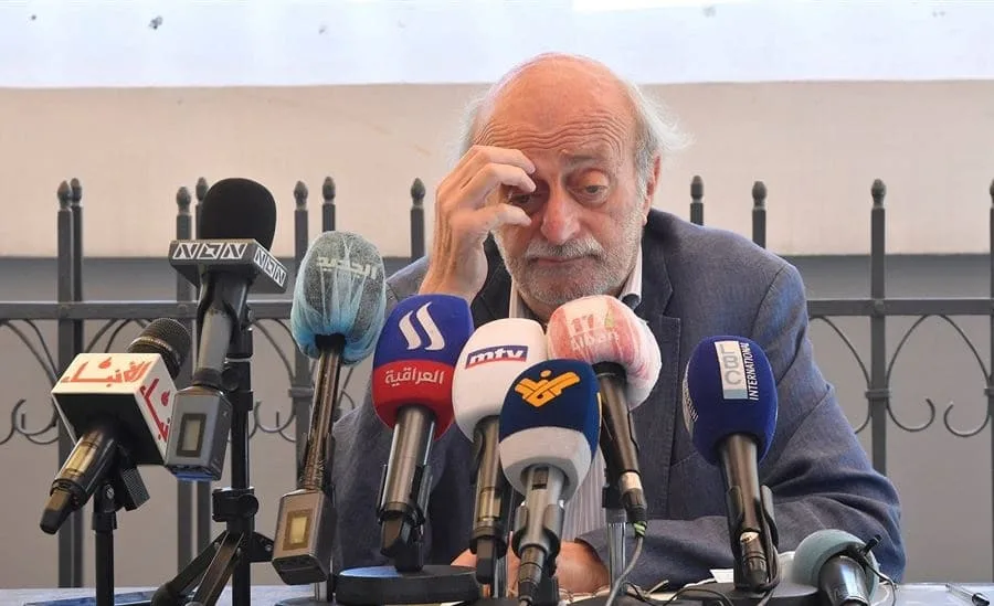 وليد جنبلاط ينشق عن البيت الدرزي في دائرة الشوف عاليه