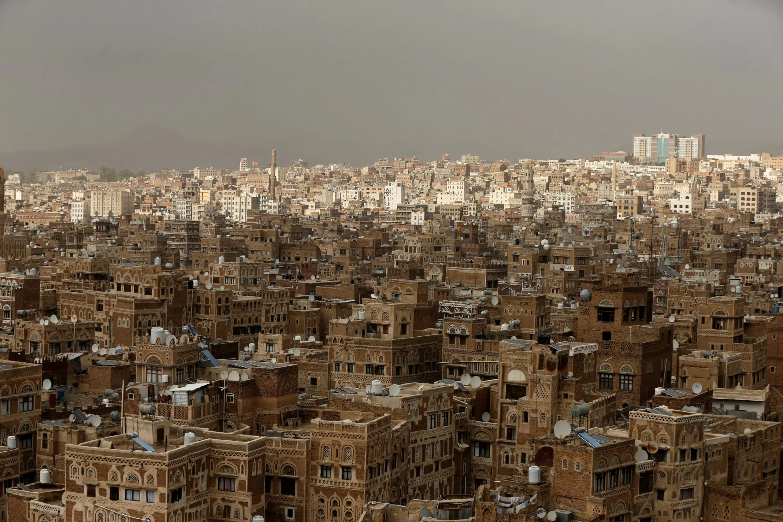 الحديقة الخلفية للسعودية.. من يحكم اليمن؟