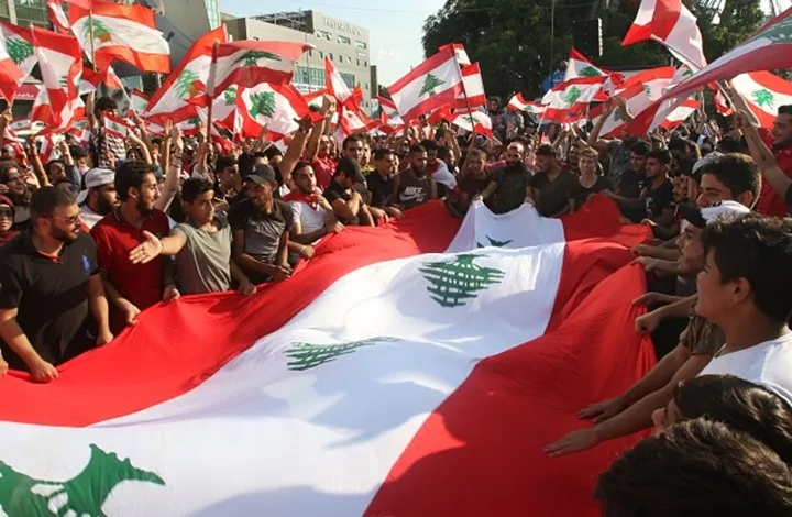 هل يكره اللبناني لبنان؟