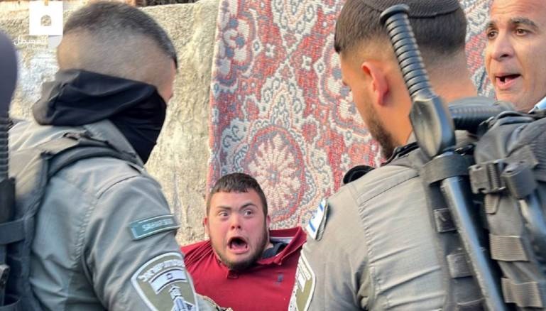 ليس من ازدواجية .. إنه النفاق والإجرام