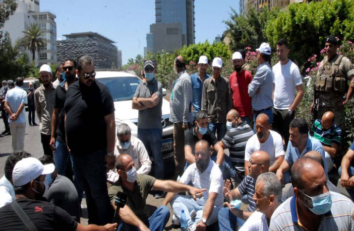 عيد العمال.. نضالٌ مجبولٌ بالألم والأمل