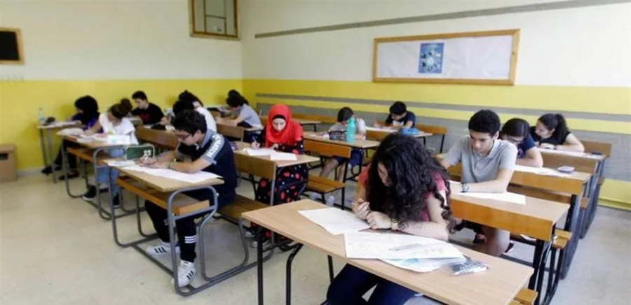 طلاب لبنان.. بين الامتحانات الرسمية والمعيشية