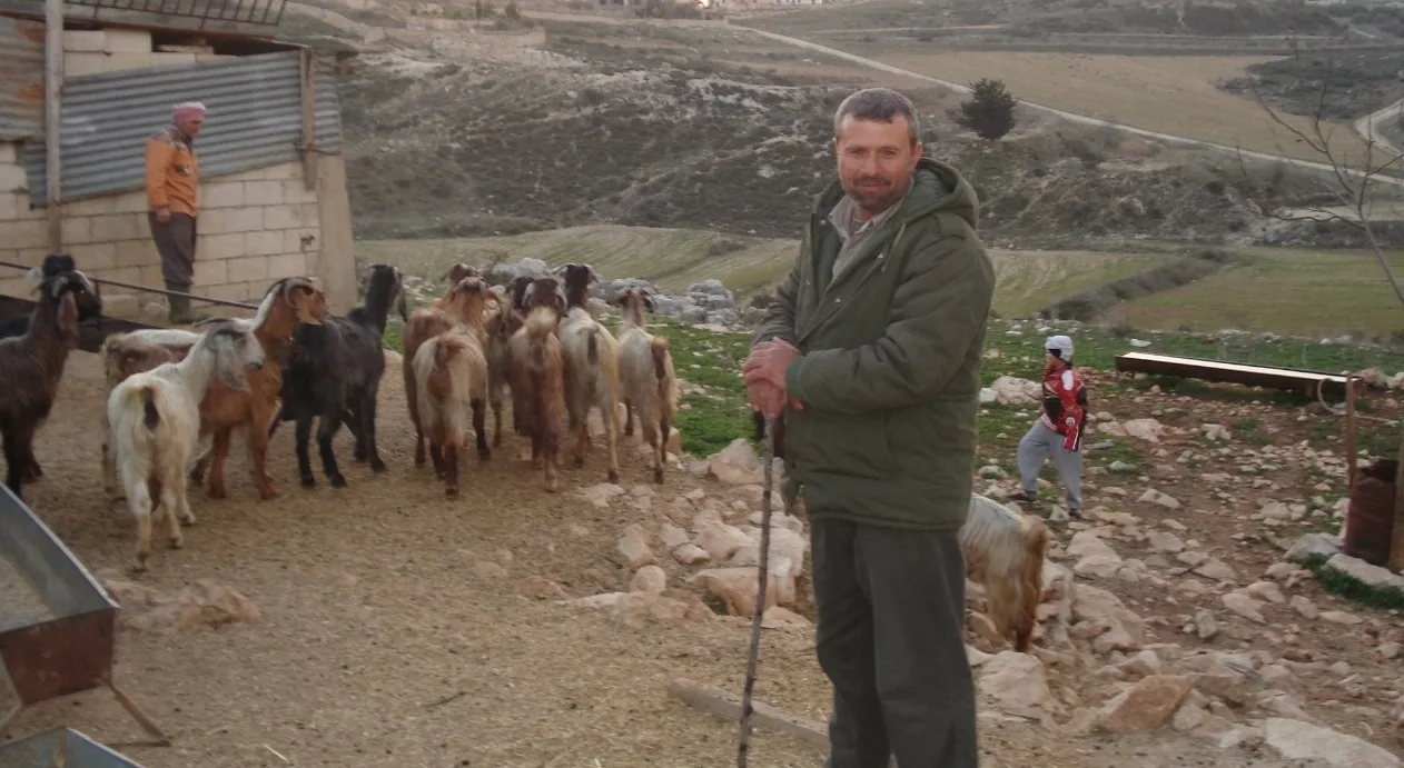 ضحايا القنابل العنقودية في لبنان.. إصرارٌ على الحياة