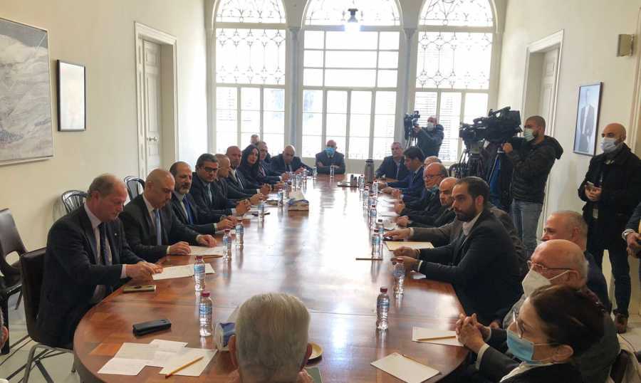 تغييريون، مستقلون، سياديون تحت الطلب