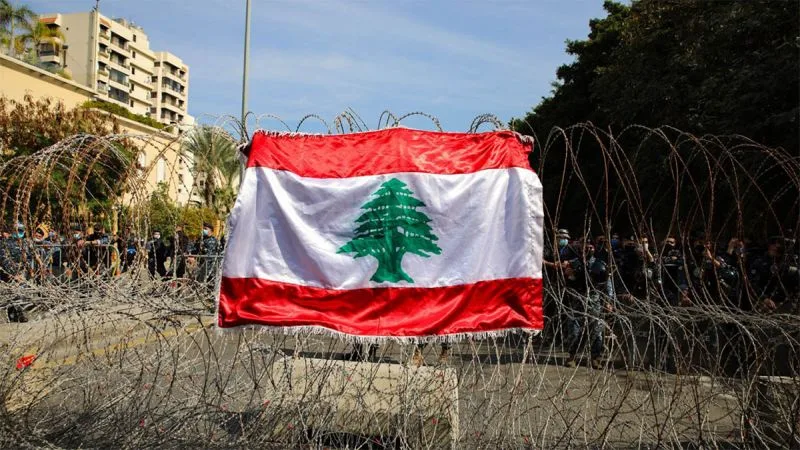 عندما يتمادى البعض في العمالة للعدو.. أحزابٌ مرتهنة وإعلامٌ أجير