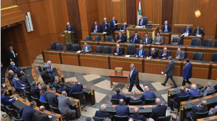 انتخابات الرئاسة جلسات فلكلورية