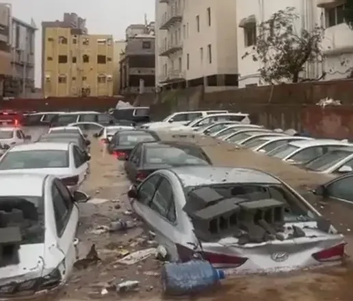 مأساة سيول جدة العقاب: للمصلحين والمكافأة للمستهترين بأرواح المواطنين