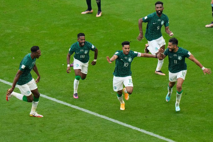 التوظيف الفجّ وإهانة العرب بعد فوز السعودية على الأرجنتين
