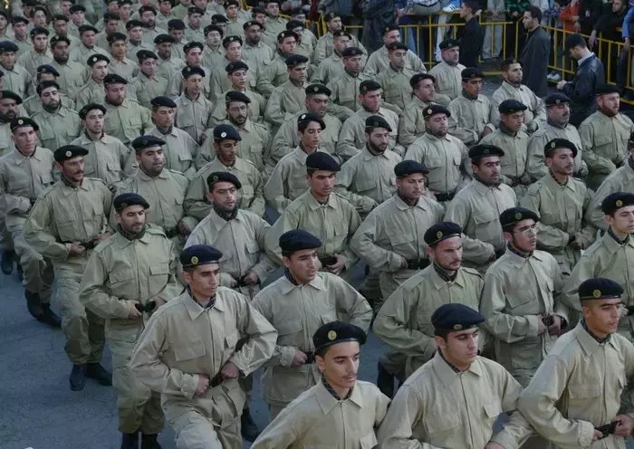 الروح والبندقية.. منذ البدايات