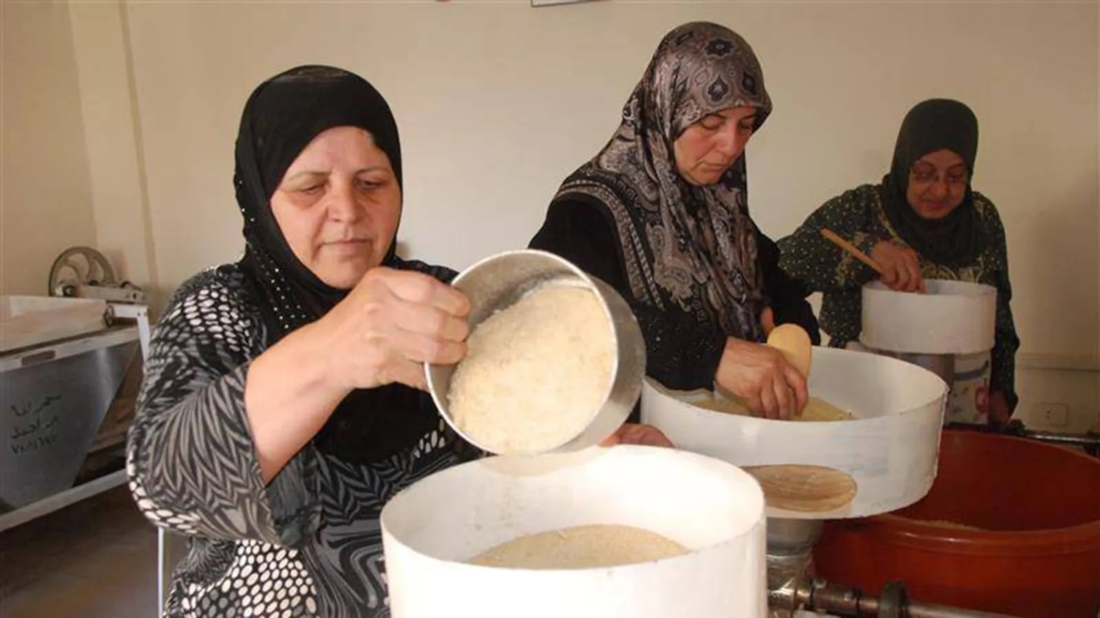 نحن نقاتل: خطّ المواجهة الأوّل: “ستّات البيوت”