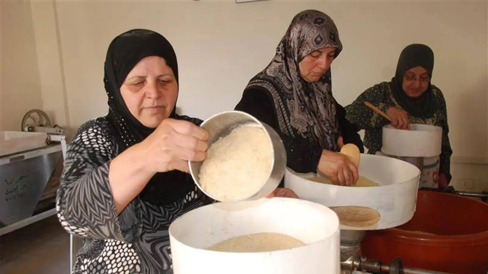 نحن نقاتل: خطّ المواجهة الأوّل: “ستّات البيوت”