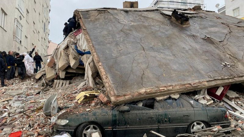 في ظل الكارثة… تبقى الأولوية مواجهة الاحتلال