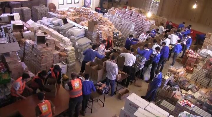 نحن نقاتل.. “سنخدمكم بأشفار عيوننا”