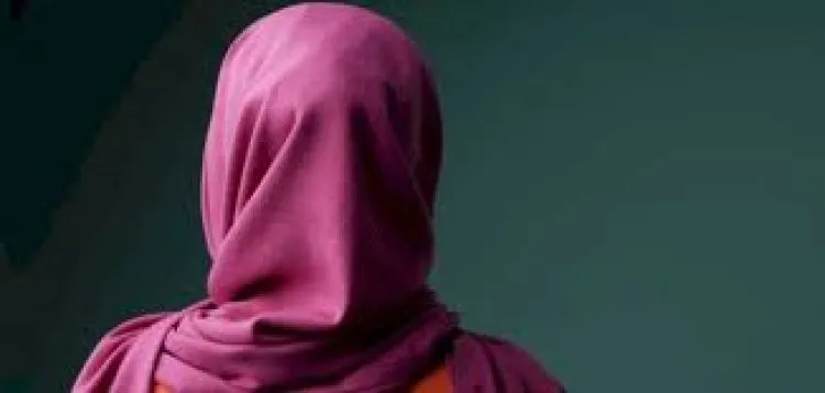 حين يصبح خلع الحجاب “ترند” ووسيلة للشهرة