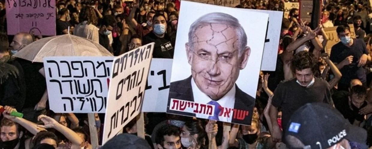 حركة الاحتجاج الإسرائيلي على التشريعات القضائية تفاقم الانقسام والفوضى السياسية