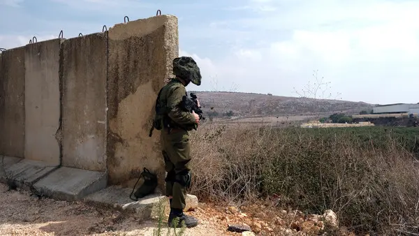 1701 على الورق.. والواقع ينزف